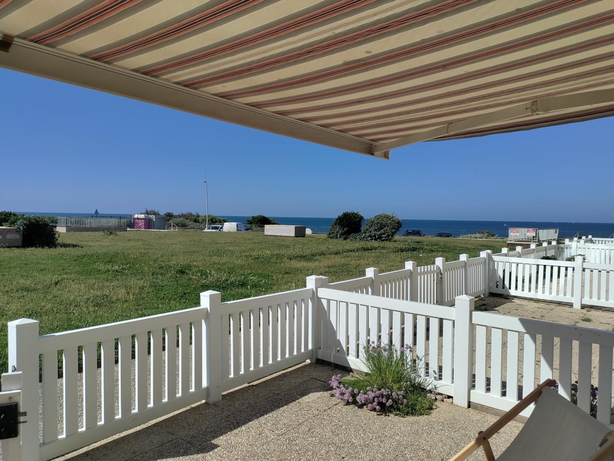 Appartement 2 Pieces Pour 4 Personnes Avec Vue Mer Сен-Ілер-де-Р'єз Екстер'єр фото